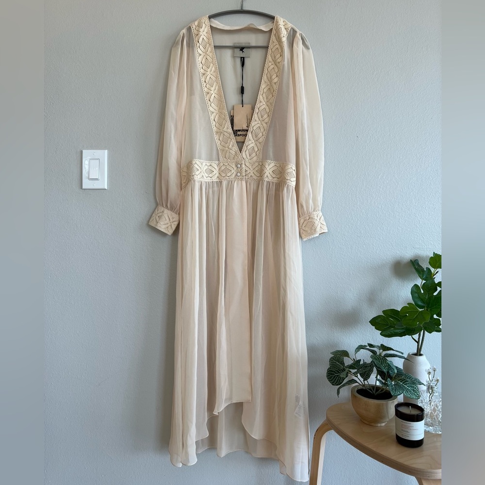 Free People One Teaspoon Puff-Sleeved 2-Button Dressing Gown (Beige)